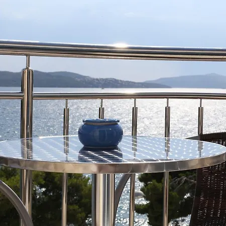 Apartment Dado Trogir