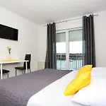 Apartment Dado