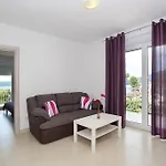 Apartment Dado