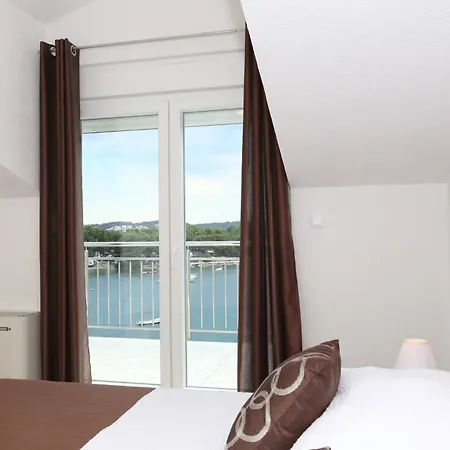 Dado * Trogir
